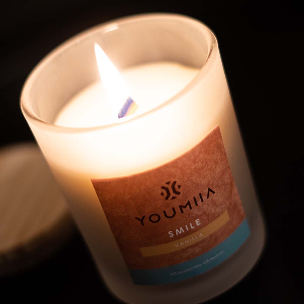 Luma - Essential Oil Glass Candle