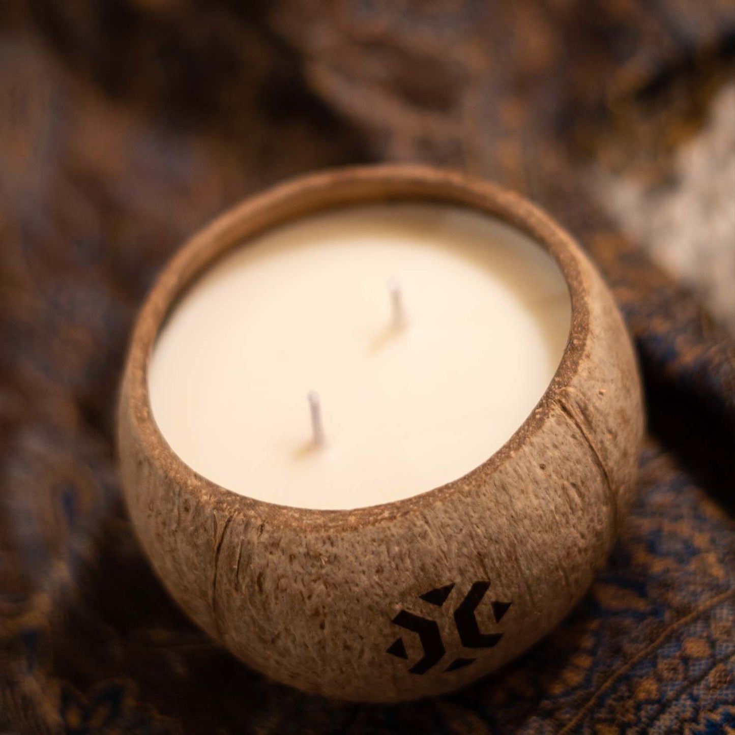 Koko - Upcycled Coconut Shell Candle